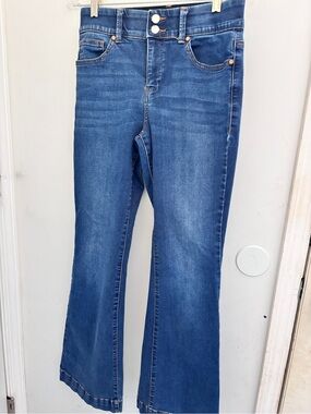 Indigo Poppy Stretch Mid RiseFlare Jeans Med Wash size 8 Design Pockets 30x31